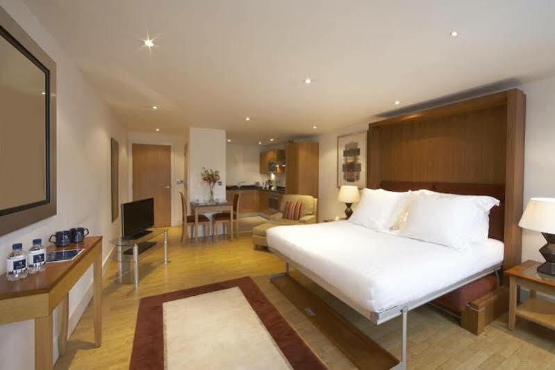 לונדון Marlin Apartments Stratford מראה חיצוני תמונה